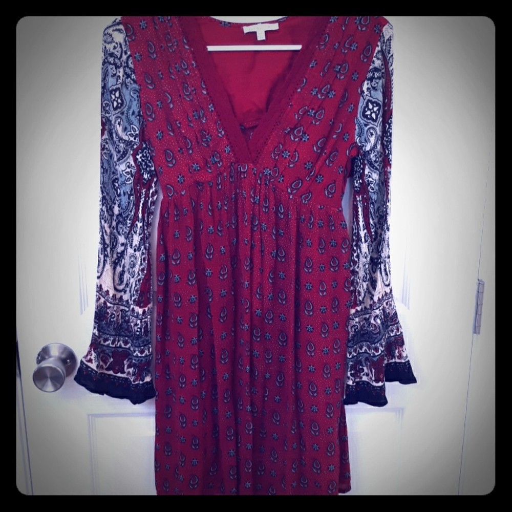 BOHO style Dress w/ crocheted trim and Cutout